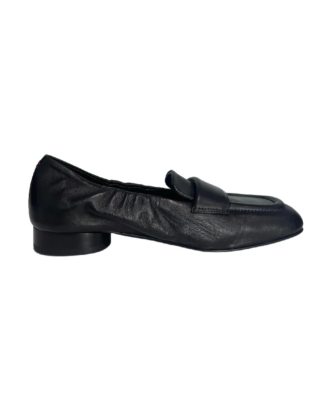 Women's Memory Foam Insole Loafers in Pink for Added Comfort Women's Leather Loafer In Black Women's Memory Foam Insole Loafers in Pink for Added Comfort Women's Leather Loafer In Black