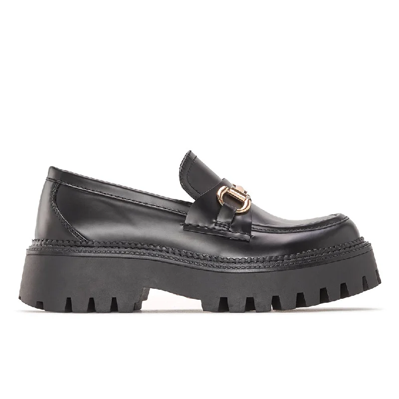 Women's Metallic Foil - Finish Loafers in Gold for a Glamorous Night OutCher