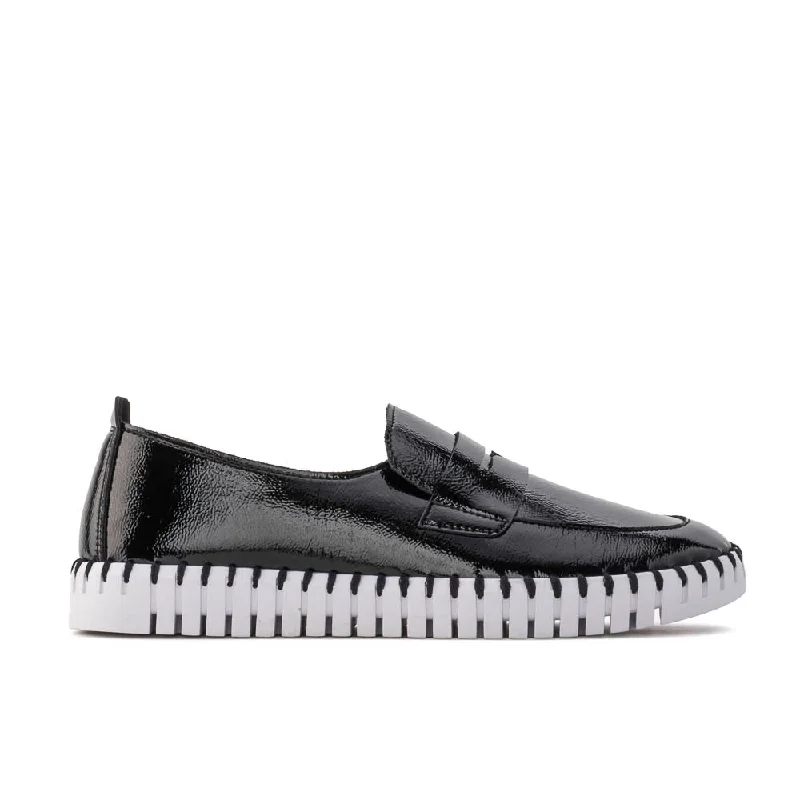 Slip - Resistant Women's Rubber - Sole Loafers in Navy for Wet ConditionsAnnita