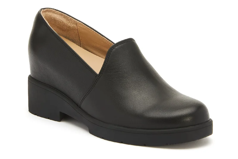 Plus Size Women's Wide - Fit Penny Loafers in Black for All - Day ComfortHorizon Slip On Plus Size Women's Wide - Fit Penny Loafers in Black for All - Day ComfortHorizon Slip On