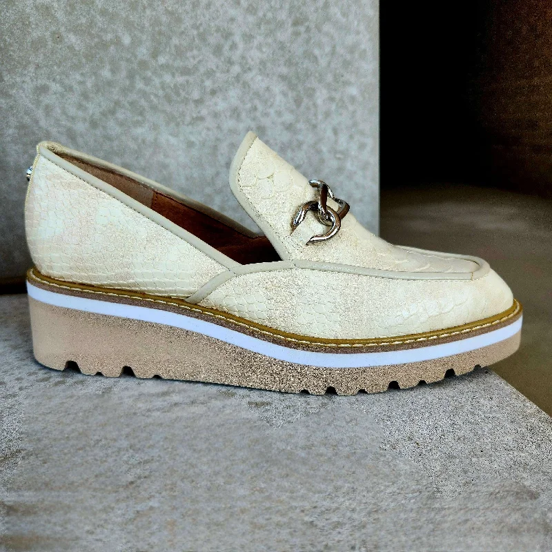 Lightweight Women's Mesh - Paneled Loafers in White for BreathabilityDONALD PLINER - Tabitha Lightweight Women's Mesh - Paneled Loafers in White for BreathabilityDONALD PLINER - Tabitha