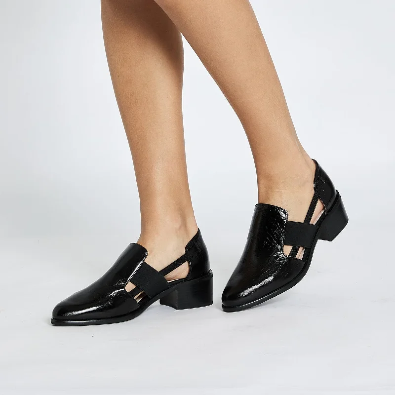 Shock - Absorbing Women's Loafers in Gray for Active LifestylesExpose Loafer in Black Oil Leather Shock - Absorbing Women's Loafers in Gray for Active LifestylesExpose Loafer in Black Oil Leather