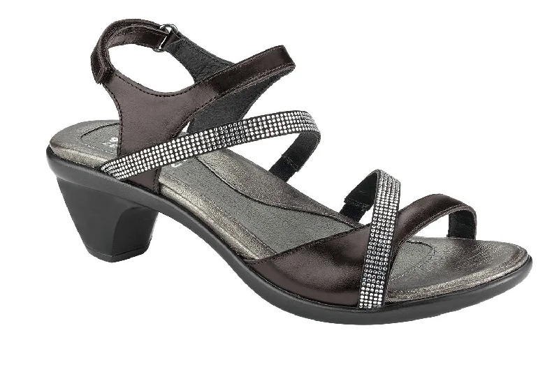 Sustainable Women's Recycled Material Sandals in Beige for Eco - Conscious ShoppersInnovate - Black Sustainable Women's Recycled Material Sandals in Beige for Eco - Conscious ShoppersInnovate - Black