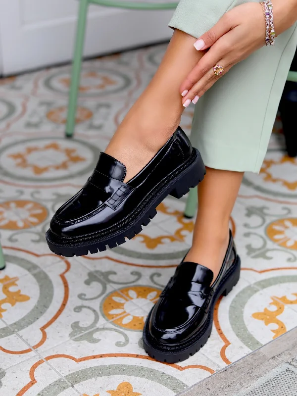Women's Fur - Lined Loafers in Tan for a Cozy Winter OptionIVAN