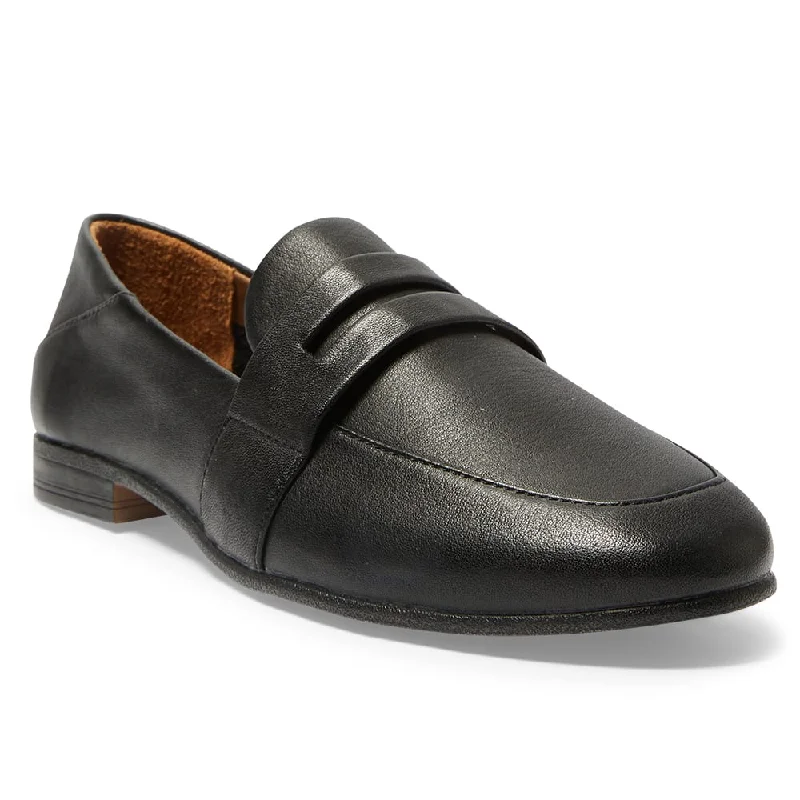 Sustainable Women's Recycled Material Loafers in Gray for Eco - Conscious ShoppersLazaro Loafer in Black Leather Sustainable Women's Recycled Material Loafers in Gray for Eco - Conscious ShoppersLazaro Loafer in Black Leather