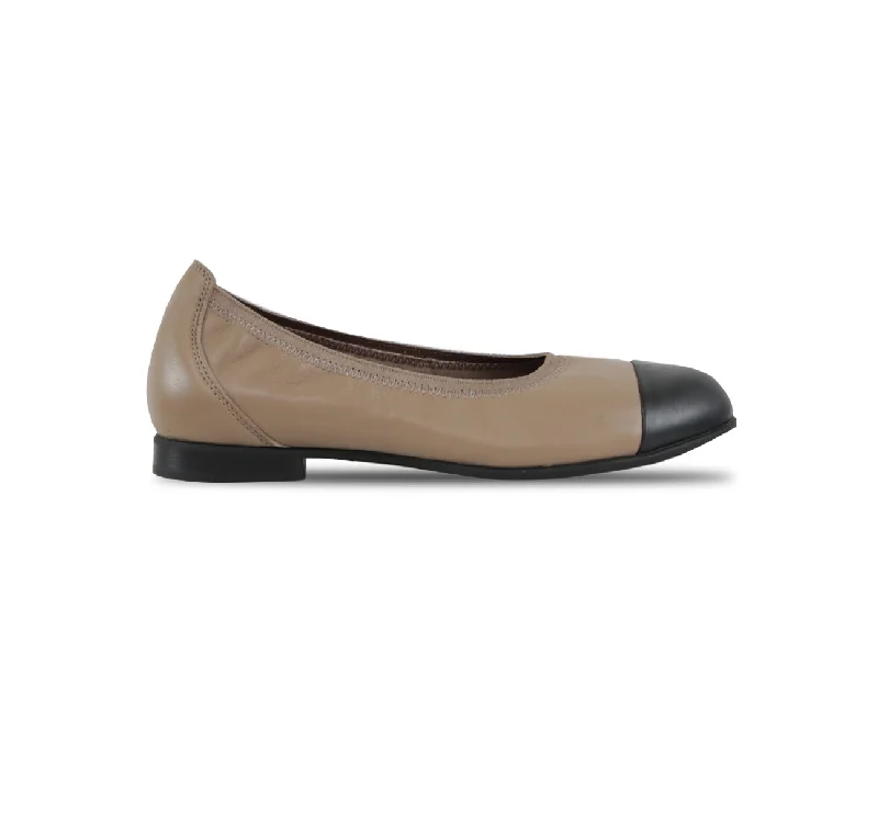 Waterproof Women's Loafers in Black for Rainy DaysMILA