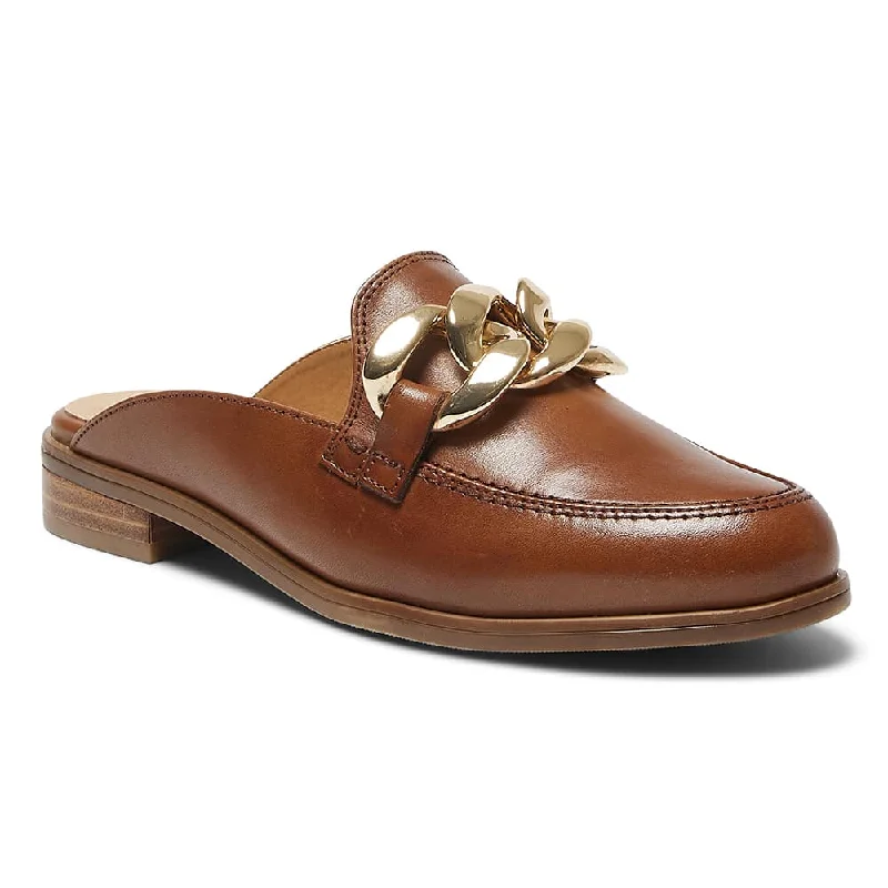 Sustainable Women's Recycled Material Loafers in Gray for Eco - Conscious ShoppersPivot Loafer in Mid Brown Leather Sustainable Women's Recycled Material Loafers in Gray for Eco - Conscious ShoppersPivot Loafer in Mid Brown Leather