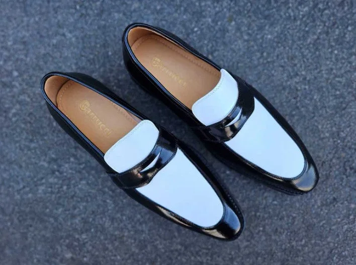 Lightweight Women's Mesh - Paneled Loafers in White for BreathabilityStyle: 480-102PT-Black/White Lightweight Women's Mesh - Paneled Loafers in White for BreathabilityStyle: 480-102PT-Black/White