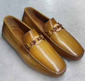 Women's Premium Leather Tassel Loafers in Dark Brown for a Classic Office LookStyle: Miami-Camel Women's Premium Leather Tassel Loafers in Dark Brown for a Classic Office LookStyle: Miami-Camel