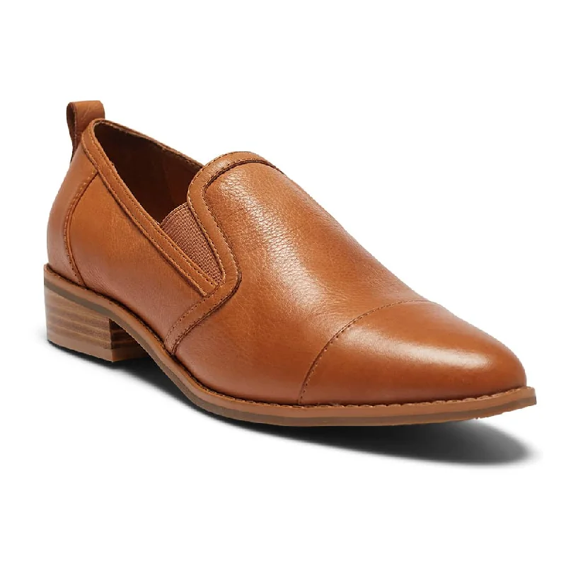 Shock - Absorbing Women's Loafers in Gray for Active LifestylesTactic Loafer in Tan Leather Shock - Absorbing Women's Loafers in Gray for Active LifestylesTactic Loafer in Tan Leather