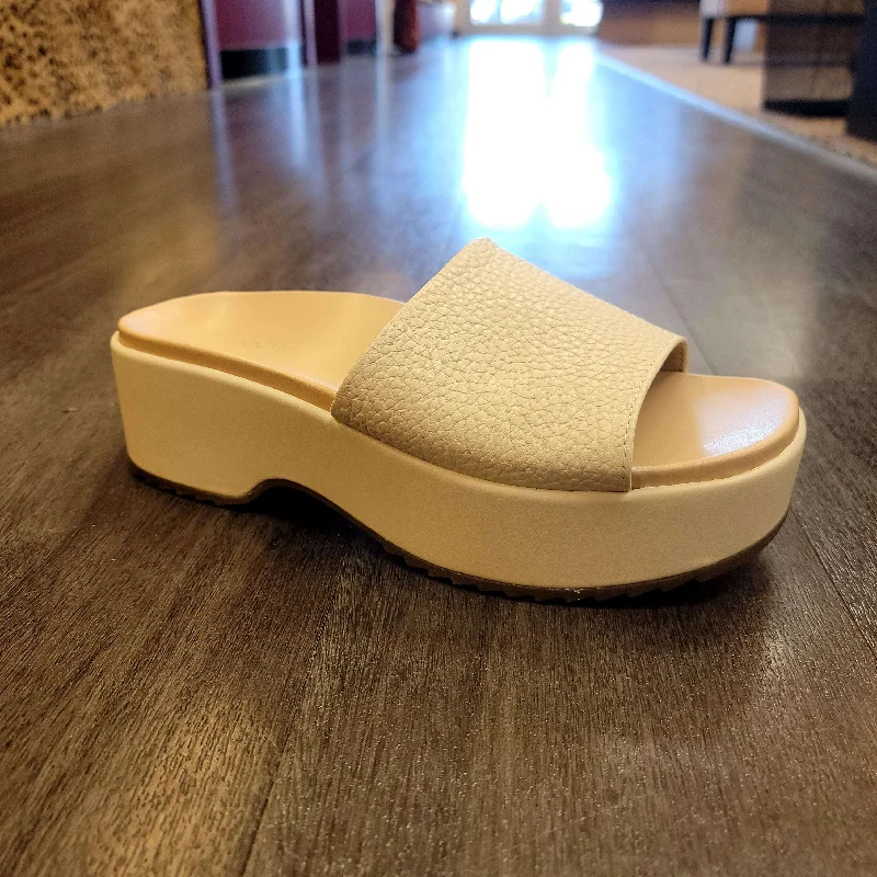 Women's Thong Sandals with a Beaded Design in Multicolor for a Beachy Aesthetic Women's Thong Sandals with a Beaded Design in Multicolor for a Beachy Aesthetic Women's Sandals with a Floral - Printed Upper in Pink for a Feminine Spring LookVionic - Trista Women's Thong Sandals with a Beaded Design in Multicolor for a Beachy Aesthetic Women's Thong Sandals with a Beaded Design in Multicolor for a Beachy Aesthetic Women's Sandals with a Floral - Printed Upper in Pink for a Feminine Spring LookVionic - Trista