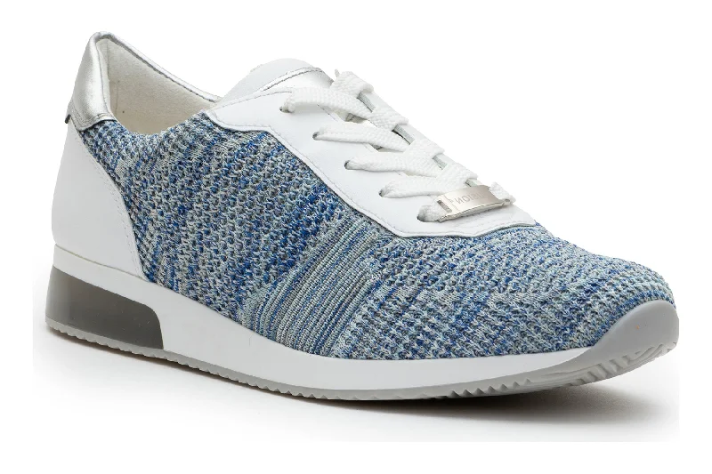 Women's Sneakers with Adjustable Straps for a Customized Fit During High - Impact ExercisesLeigh Women's Sneakers with Adjustable Straps for a Customized Fit During High - Impact ExercisesLeigh