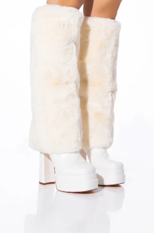 Knee high boots with lace - up detailsAZALEA WANG COCO FUR FOLD OVER BOOT IN WHITE Knee high boots with lace - up detailsAZALEA WANG COCO FUR FOLD OVER BOOT IN WHITE