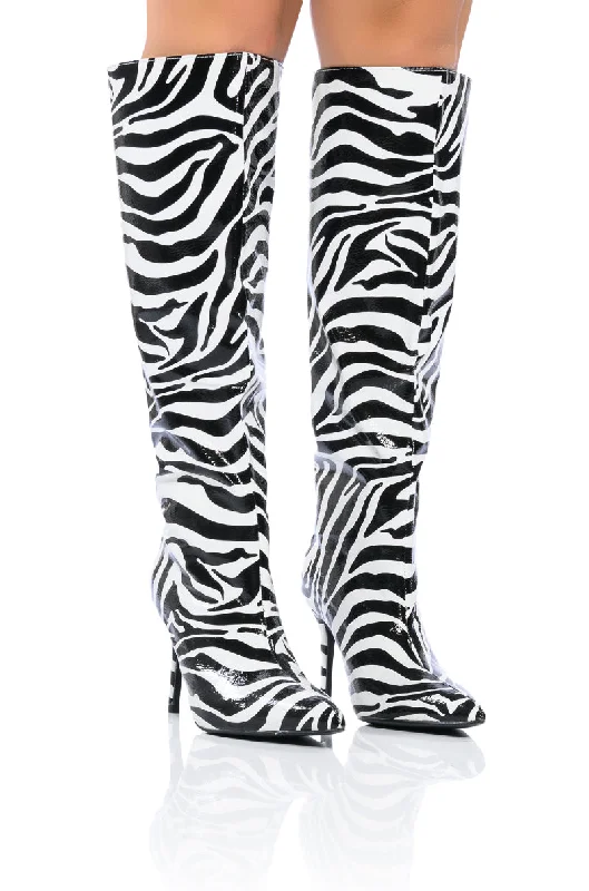 Knee high boots with a distressed finishAZALEA WANG SCHROETER STILETTO BOOT IN BLACK Knee high boots with a distressed finishAZALEA WANG SCHROETER STILETTO BOOT IN BLACK
