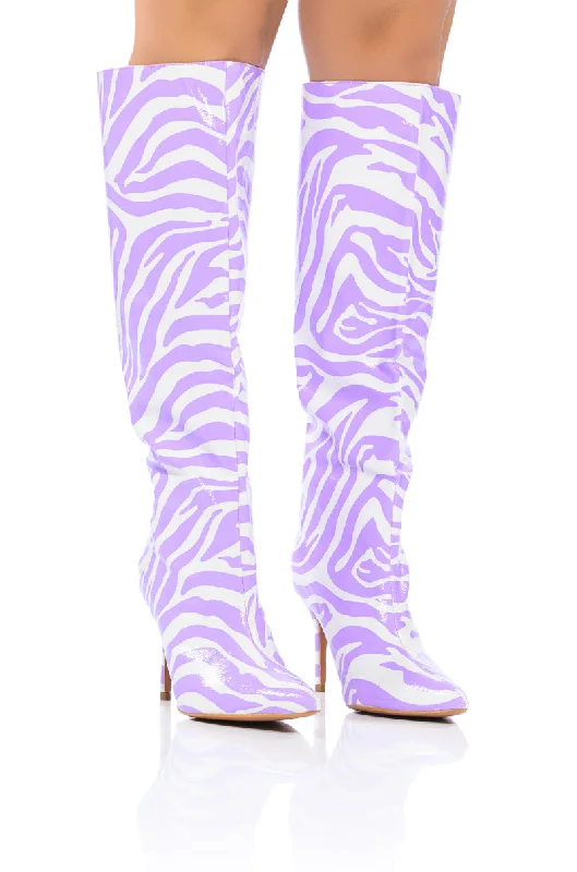 Patent leather knee high boots for a shiny finishAZALEA WANG SCHROETER STILETTO BOOT IN GREEN Patent leather knee high boots for a shiny finishAZALEA WANG SCHROETER STILETTO BOOT IN GREEN