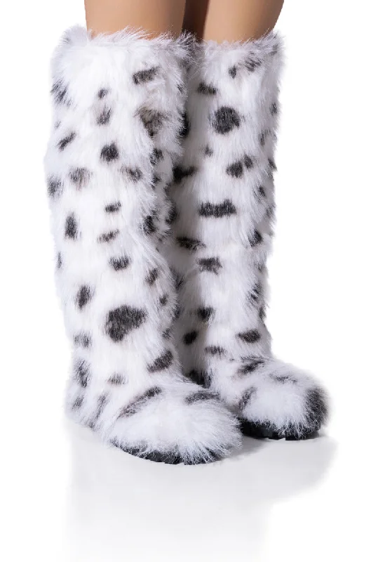 Metallic knee high boots for a glamorous touchAZALEA WANG TUNDRA FURRY OVER THE KNEE BOOTS IN MULTI Metallic knee high boots for a glamorous touchAZALEA WANG TUNDRA FURRY OVER THE KNEE BOOTS IN MULTI