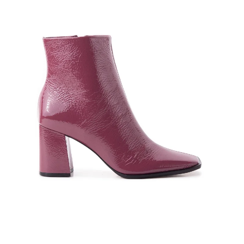 women's ankle boots with elastic sidesBally Raisin Naplack