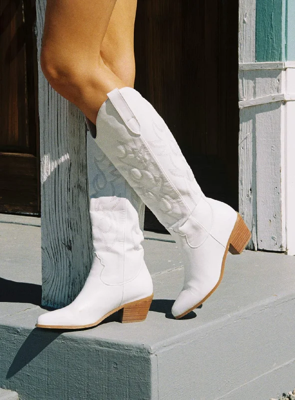 women's cowboy boots for ridingBillini Urson Boots White