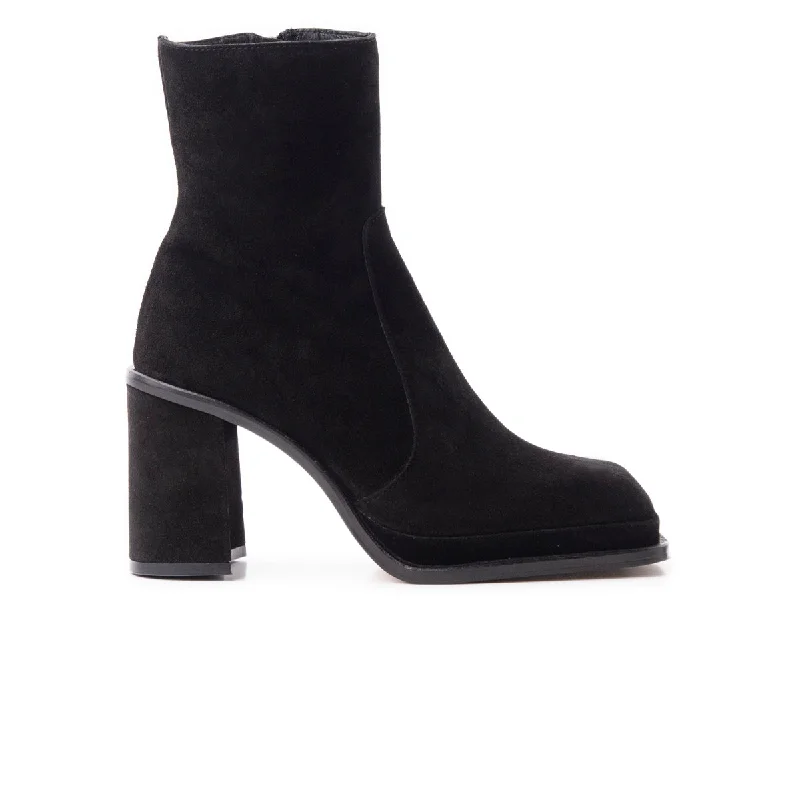 women's ankle boots with pointed toeBowen Black Suede