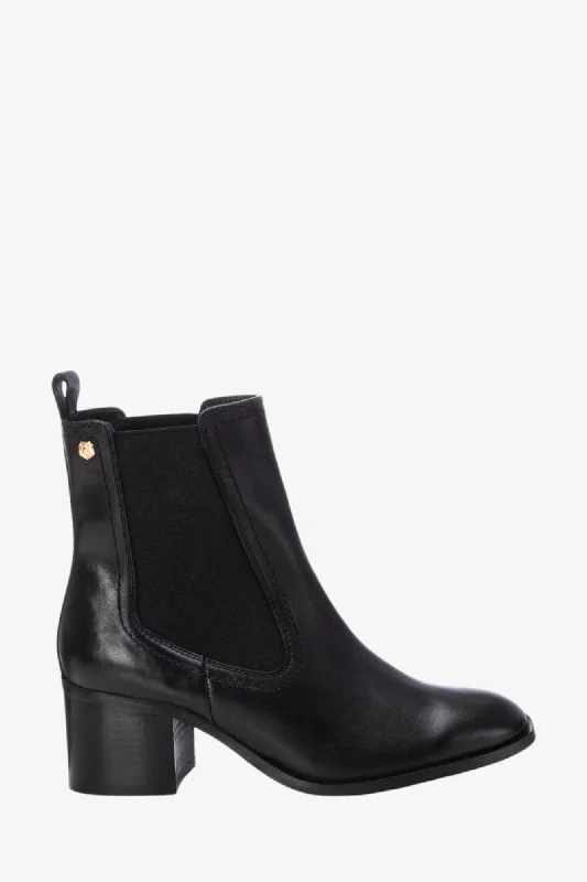 women's ankle boots with metallic finishCARMELA 161772 BLACK LEATHER HEELED CHELSEA BOOT women's ankle boots with metallic finishCARMELA 161772 BLACK LEATHER HEELED CHELSEA BOOT