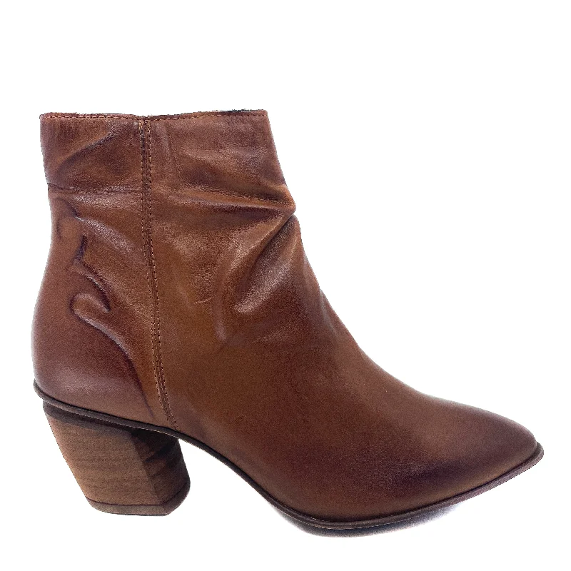 women's ankle boots with studsEos Norton Brandy Ankle Boot