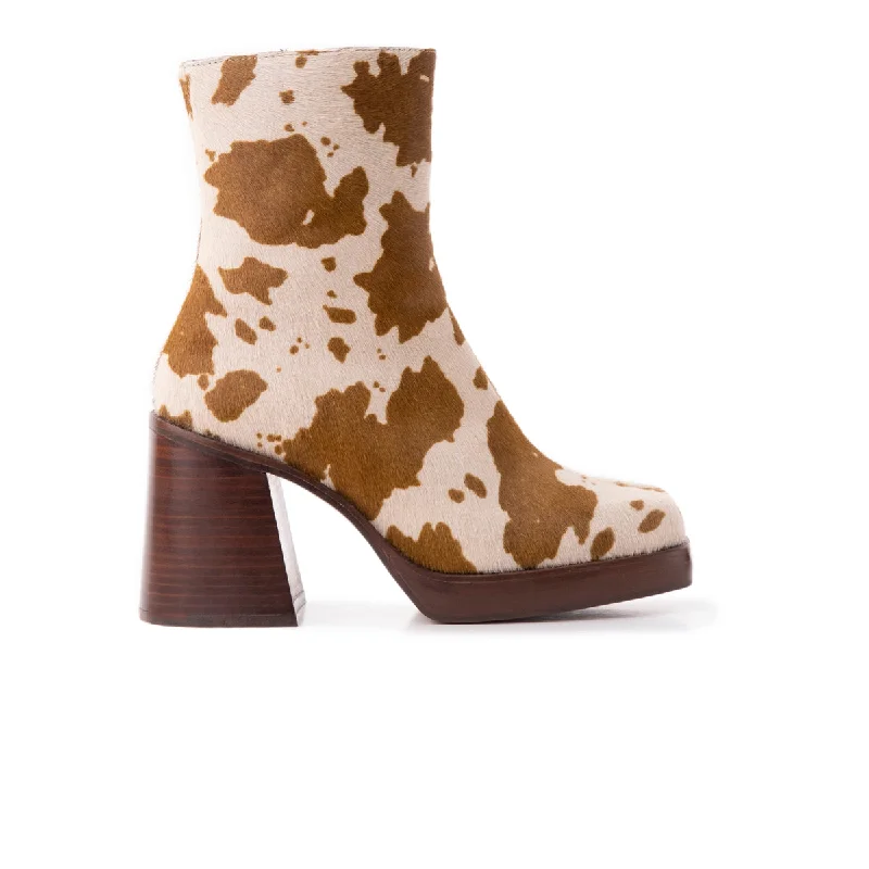 women's ankle boots with perforationsMinden Brown Cow Pony