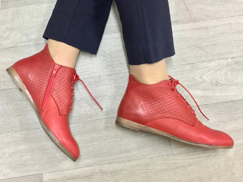 women's ankle boots with metallic finishTango's Kathy available in 4 colours