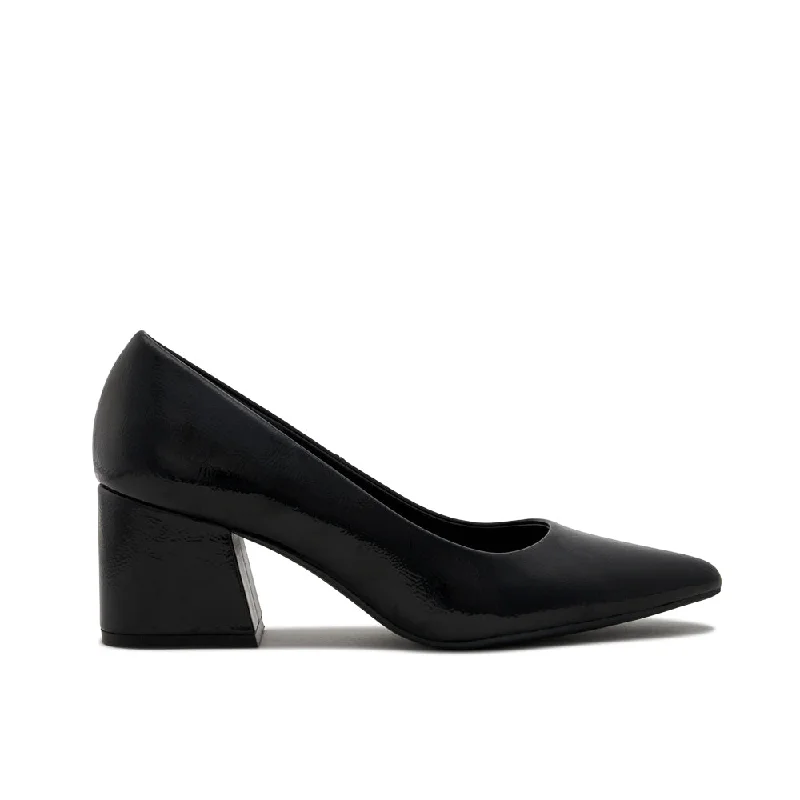 Women's casual shoes in green for a unique touchGENEVIEVE II