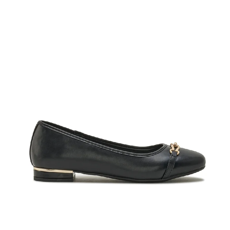 Women's casual shoes with floral prints for a feminine flairBEATRICE
