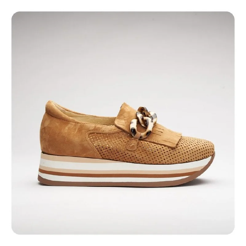 Women's casual loafers for a sophisticated appearanceSOFTWAVES SLIP-ON SNEAKER - COGNAC BROWN - 77808COG Women's casual loafers for a sophisticated appearanceSOFTWAVES SLIP-ON SNEAKER - COGNAC BROWN - 77808COG