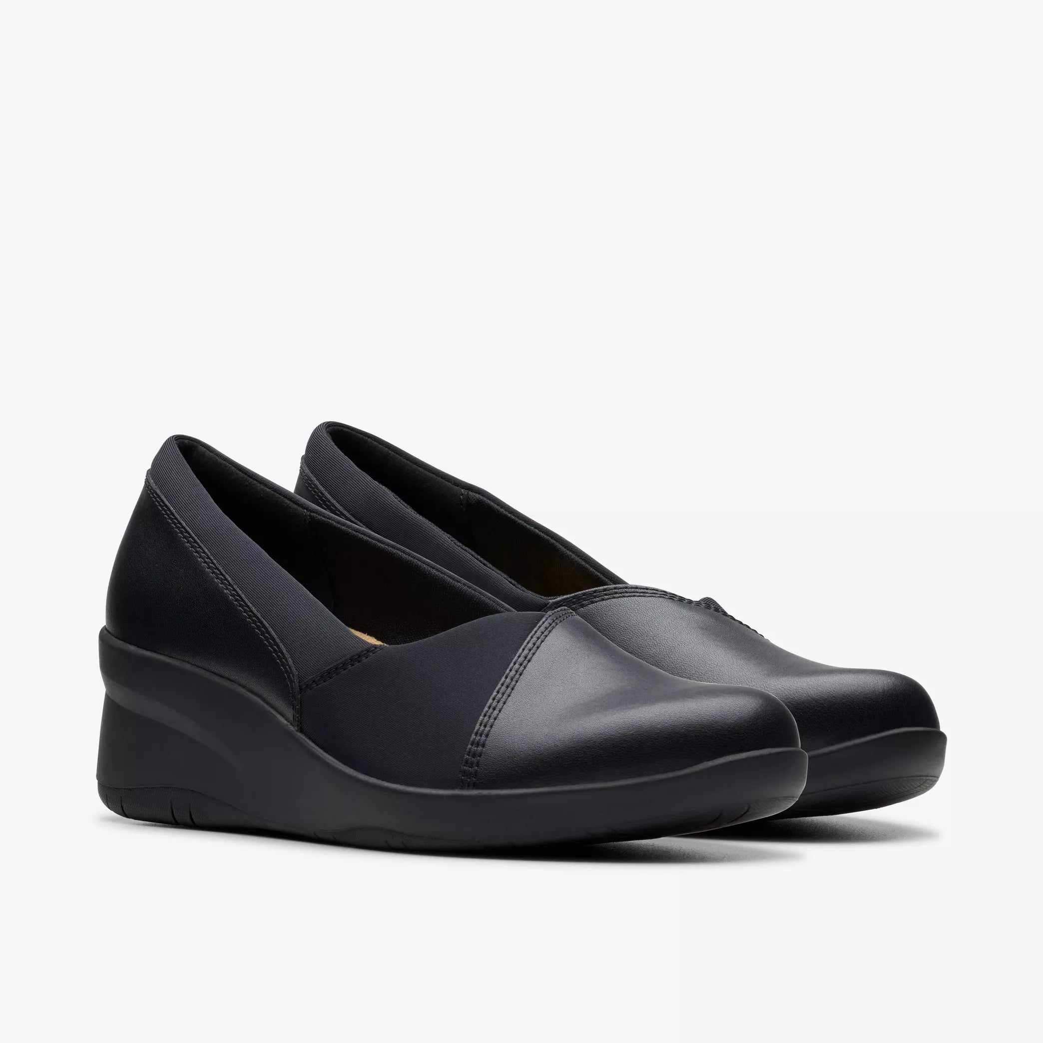 Women's casual shoes with leopard prints for a trendy styleClarks Suttyn Walk Blk 80140 Women's casual shoes with leopard prints for a trendy styleClarks Suttyn Walk Blk 80140
