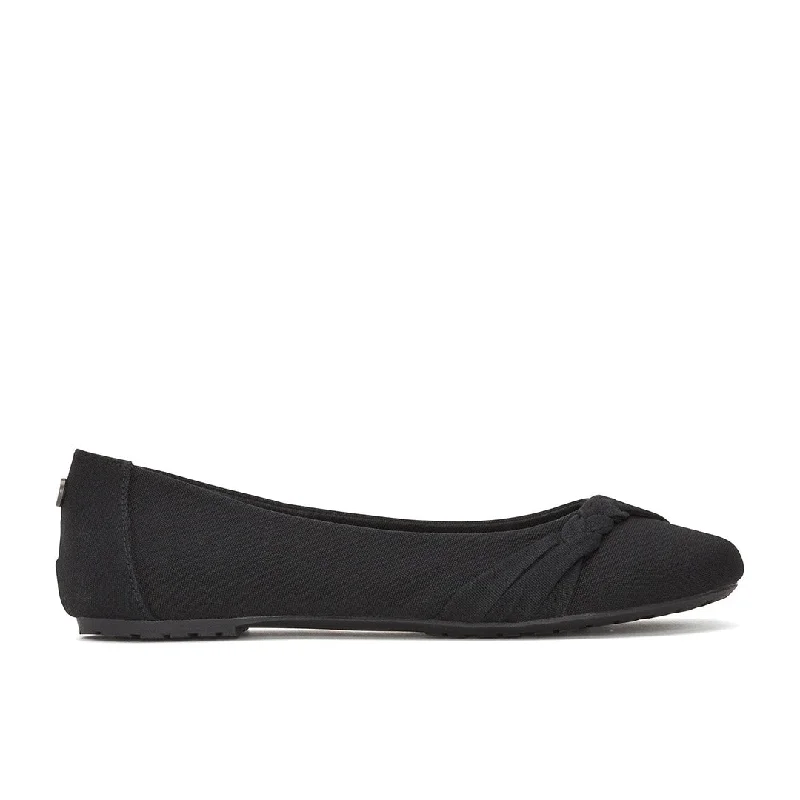 Women's casual shoes in beige for a neutral optionCory Eco