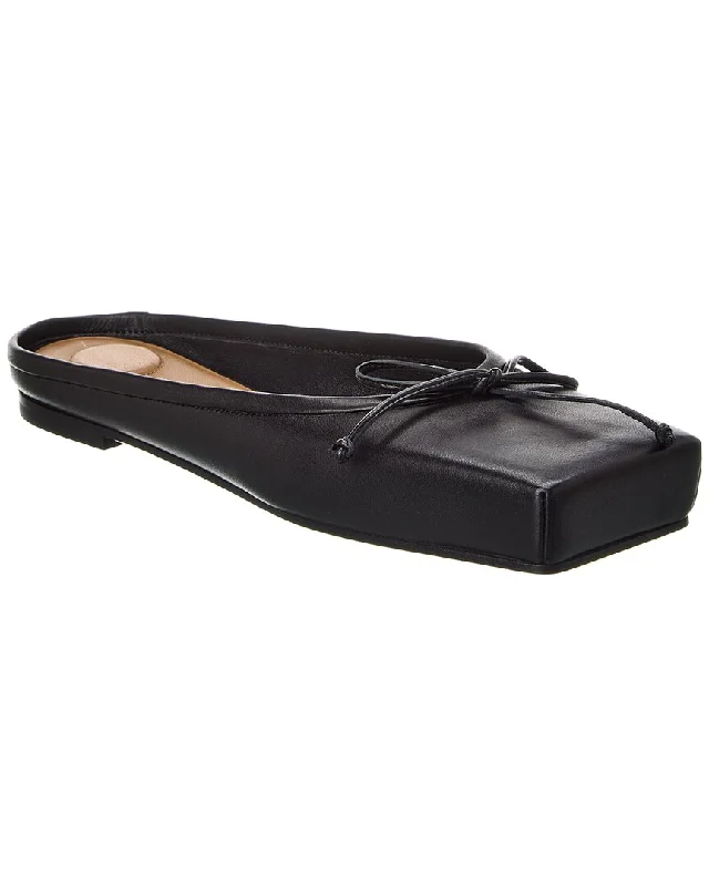 Plus Size Women's Square Toe Mules in Olive Green for a Modern and Trendy AppearanceJacquemus Les Mules Plates Leather Ballet Flat Plus Size Women's Square Toe Mules in Olive Green for a Modern and Trendy AppearanceJacquemus Les Mules Plates Leather Ballet Flat