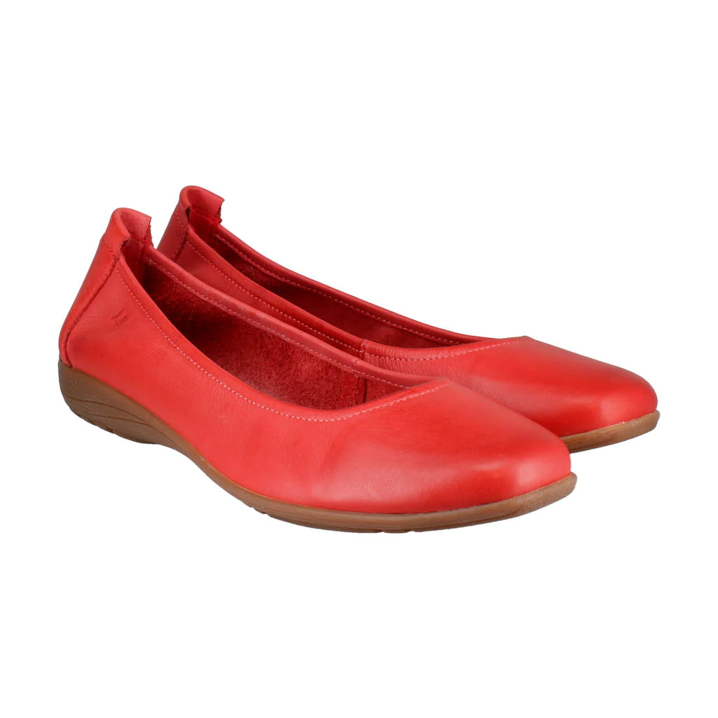 Women's casual shoes in brown for a natural toneJosef Seibel Fenja 01 Red