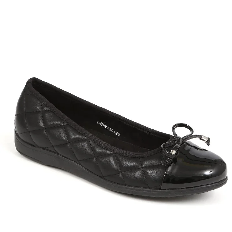 Women's casual shoes with floral prints for a feminine flairQuilted Ballet Pumps - WBINS39122 / 325 508 Women's casual shoes with floral prints for a feminine flairQuilted Ballet Pumps - WBINS39122 / 325 508