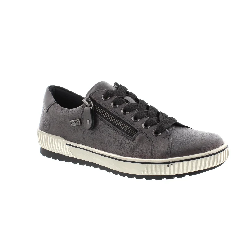Women's casual sneakers for an active lifestyleRemonte D0700-42 Women's Maditta