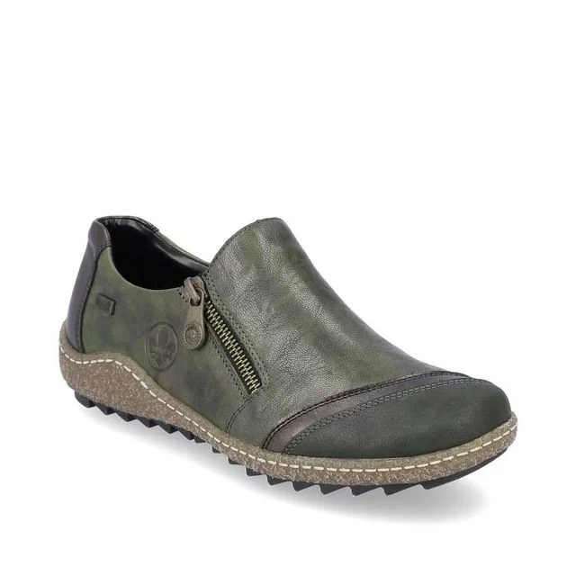 Women's casual shoes in red for a pop of colorRieker L7571-54