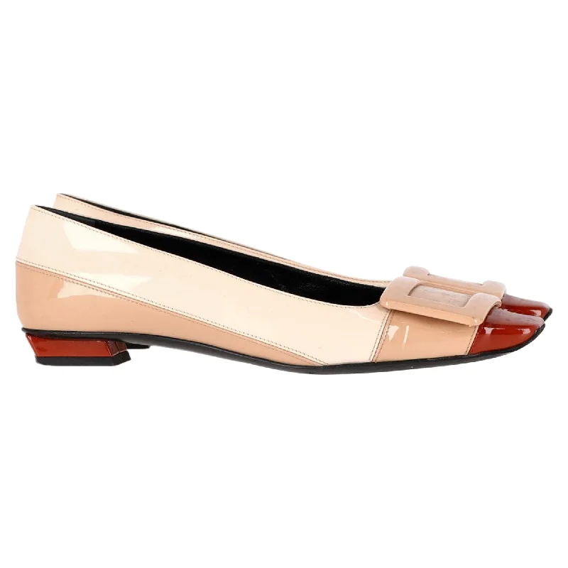 Women's Pointed Toe Satin Mules in Champagne for a Glamorous Evening EventRoger Vivier Belle Vivier Buckle Flats in Beige Patent Leather Women's Pointed Toe Satin Mules in Champagne for a Glamorous Evening EventRoger Vivier Belle Vivier Buckle Flats in Beige Patent Leather