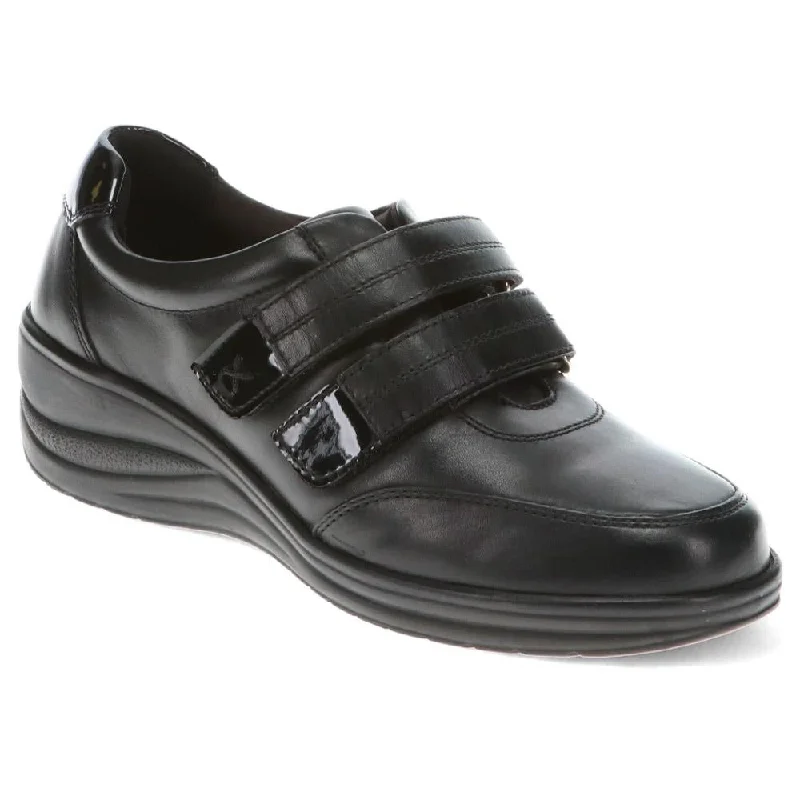 Women's casual shoes with buckles for a classic touchTouch-Fasten Wedge Shoes - KF40023 / 326 508 Women's casual shoes with buckles for a classic touchTouch-Fasten Wedge Shoes - KF40023 / 326 508