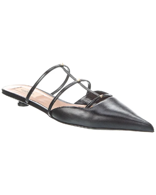 Women's Tassel - Trimmed Mules in Beige for a Laid - Back and Bohemian LookValentino Rockstud 20 Leather Mule Women's Tassel - Trimmed Mules in Beige for a Laid - Back and Bohemian LookValentino Rockstud 20 Leather Mule