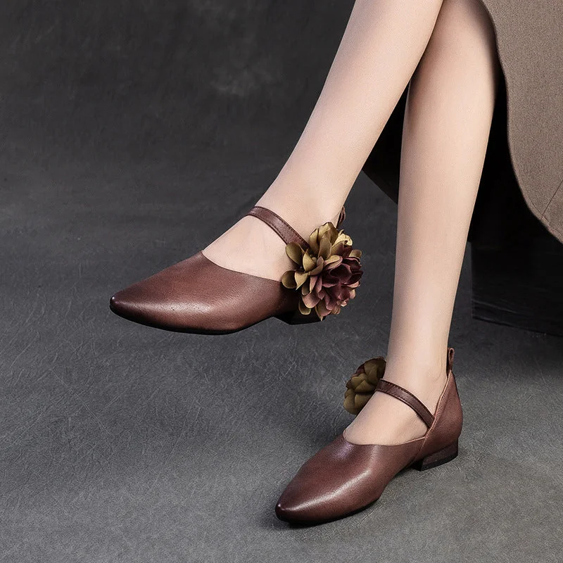 Women's casual suede shoes for a soft textureWomen Retro Ethnic Flower Leather Pointed Toe Shoes Women's casual suede shoes for a soft textureWomen Retro Ethnic Flower Leather Pointed Toe Shoes
