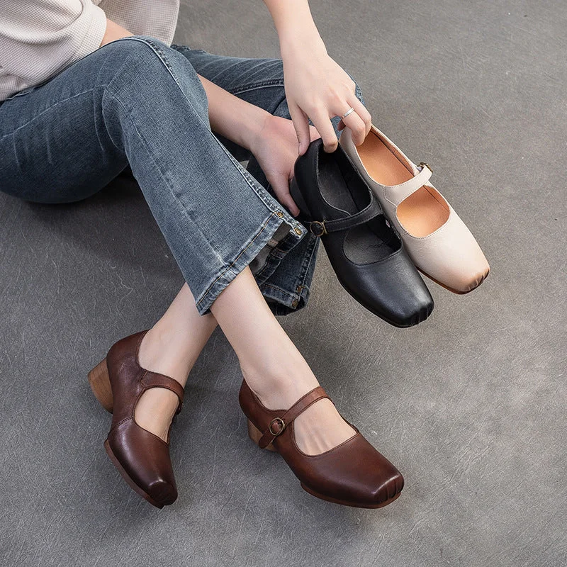 Women's casual shoes in white for a clean lookWomen Retro Leather Buckle Low Block Casual Shoes Women's casual shoes in white for a clean lookWomen Retro Leather Buckle Low Block Casual Shoes