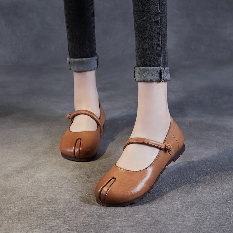 Women's casual shoes with leopard prints for a trendy styleWomen Retro Leather Handmade Soft Casual Shoes Women's casual shoes with leopard prints for a trendy styleWomen Retro Leather Handmade Soft Casual Shoes