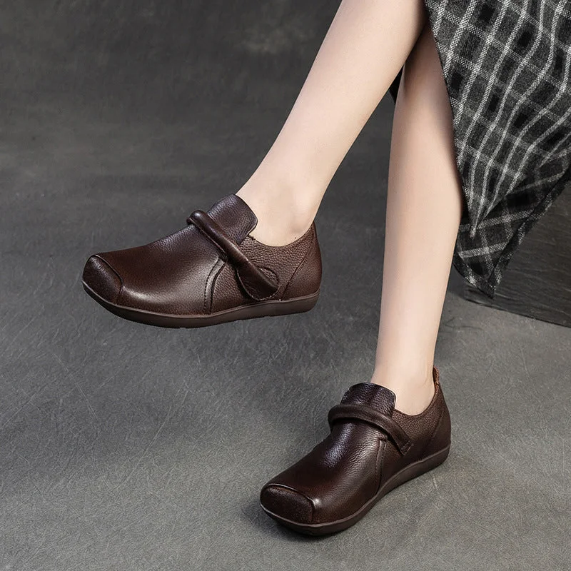Women's casual shoes in green for a unique touchWomen Retro Leather Soft Flat Casual Shoes Women's casual shoes in green for a unique touchWomen Retro Leather Soft Flat Casual Shoes