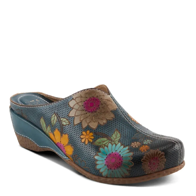 Women's Chunky Heel Suede Mules in Camel for a Stylish Autumn LookWomen's Chienti Clogs In Navy Multi Women's Chunky Heel Suede Mules in Camel for a Stylish Autumn LookWomen's Chienti Clogs In Navy Multi