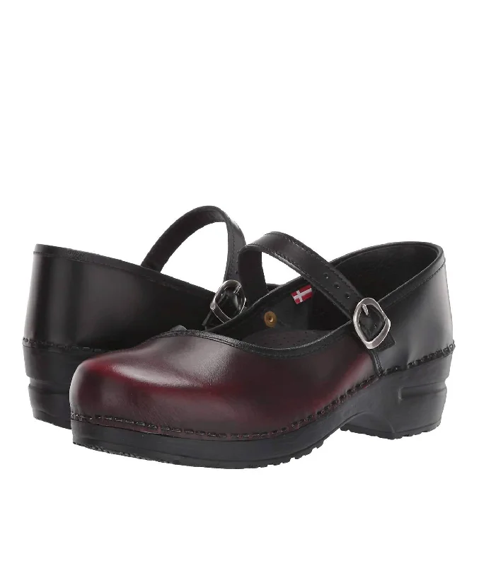 Women's Embroidered Floral Mules in White for a Feminine and Spring - like EnsembleWomen's Everly Shoes In Black/bordeaux Women's Embroidered Floral Mules in White for a Feminine and Spring - like EnsembleWomen's Everly Shoes In Black/bordeaux