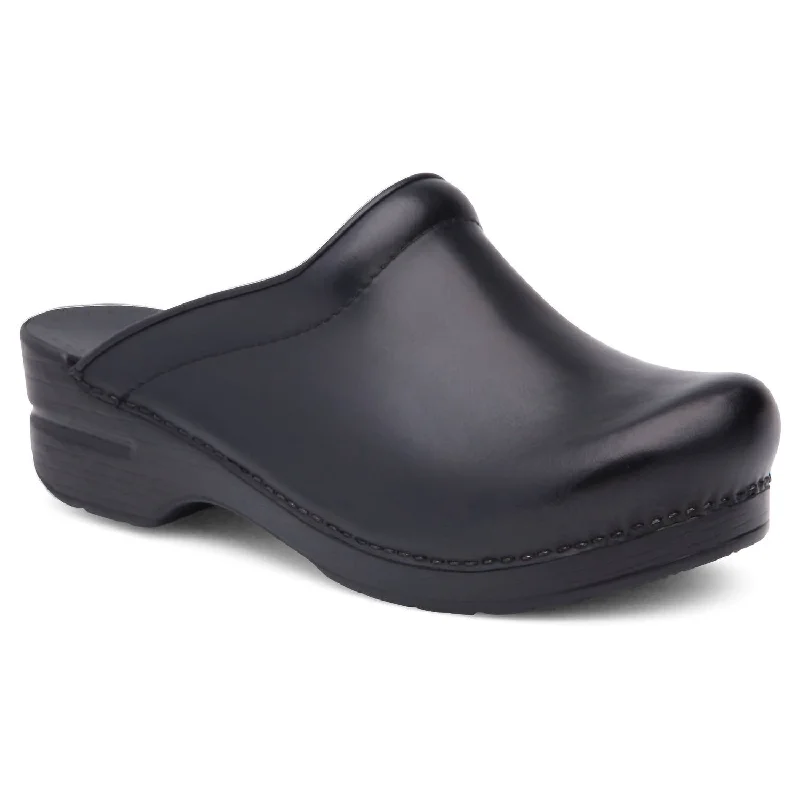 Women's Backless Mules in Grey Knit for a Comfortable and Casual Everyday WearWomen's Sonja Mule - Medium Width In Black Cabrio Women's Backless Mules in Grey Knit for a Comfortable and Casual Everyday WearWomen's Sonja Mule - Medium Width In Black Cabrio